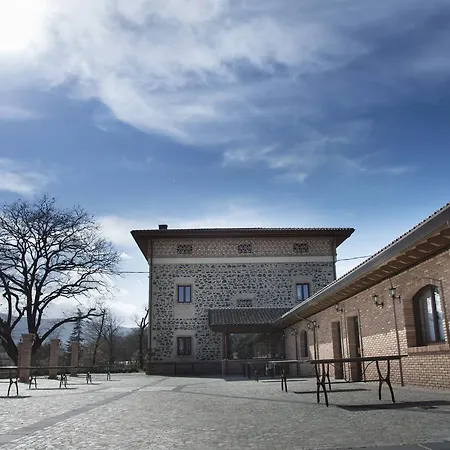 La Tenuta Di Trimalcione Farm stay Pofi